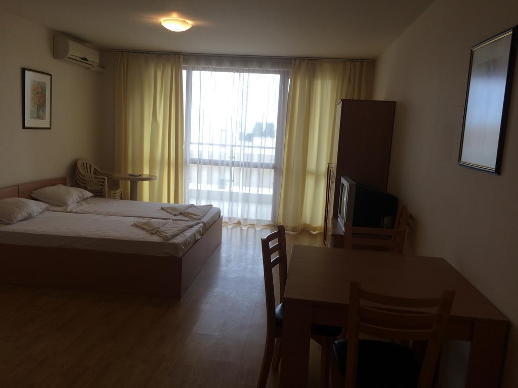 Panorama Beach Apartments Nesebar Bilik gambar